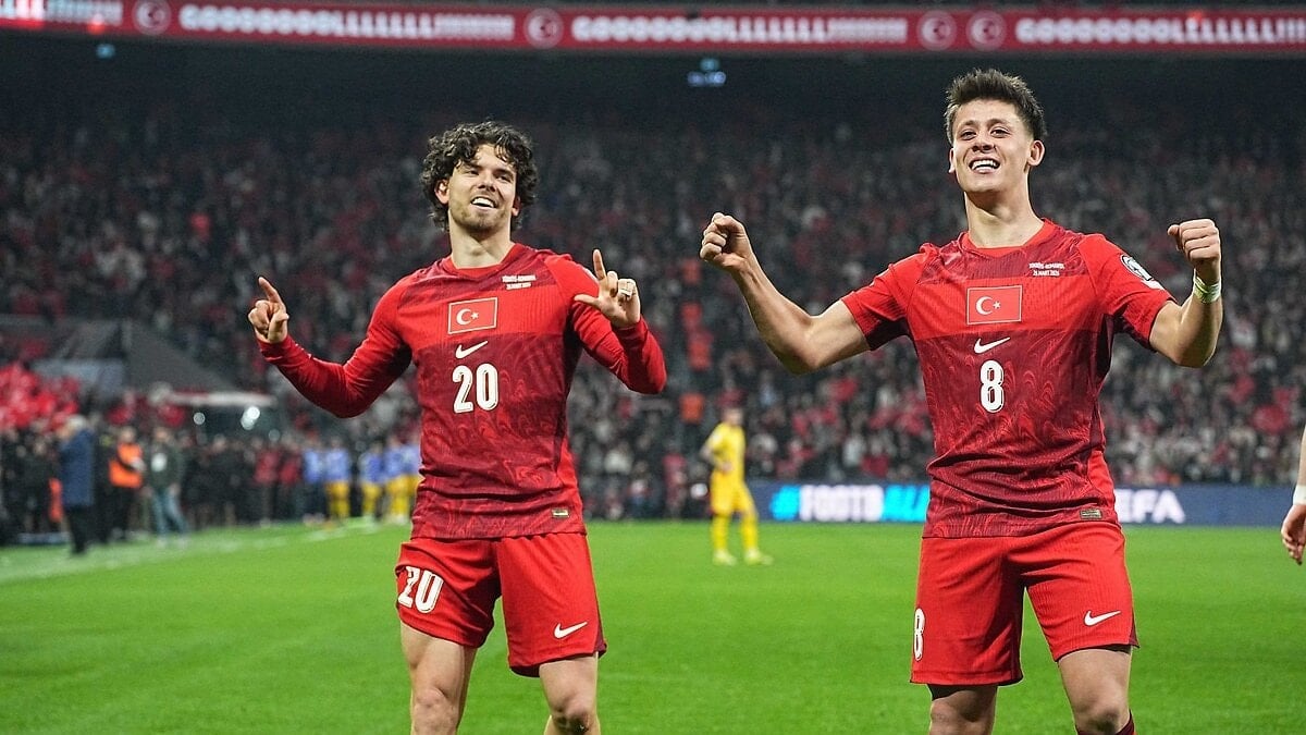 Kosova - Türkiye maçının ilk 11'leri