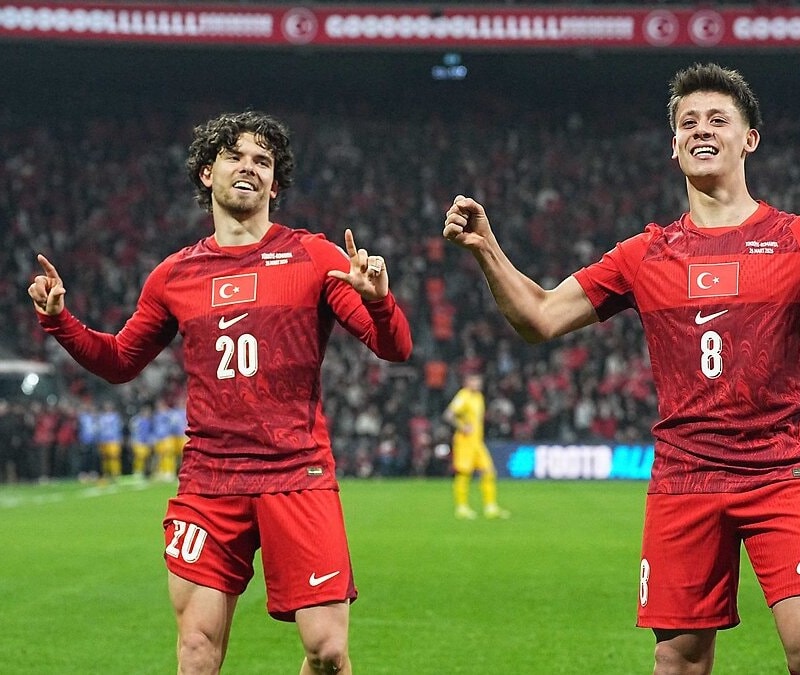 Kosova - Türkiye maçının ilk 11'leri