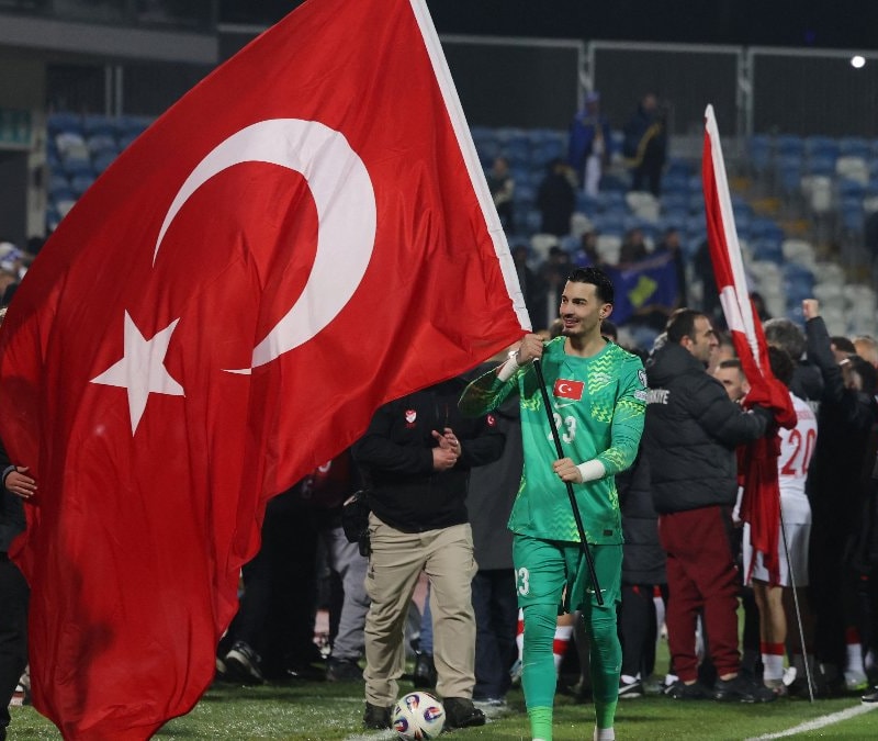 A Milli Takım’da Uğurcan Çakır geceye damga vurdu