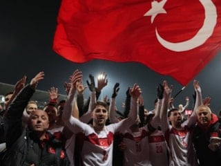 24 yıllık hasreti bitiren A Milli Futbol Takımı'ndan gecenin karesi