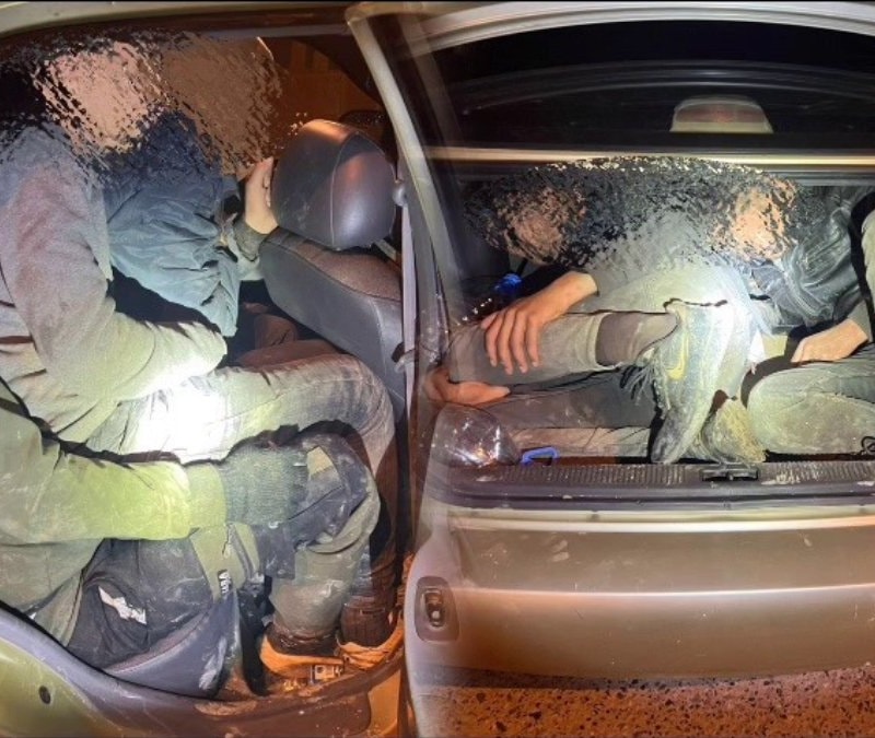 Hatay'da 4 araçtan kaçak göçmen çıktı