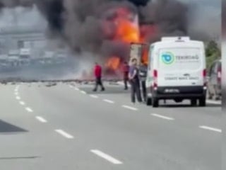 Kuzey Marmara Otoyolu’nda tır yangını