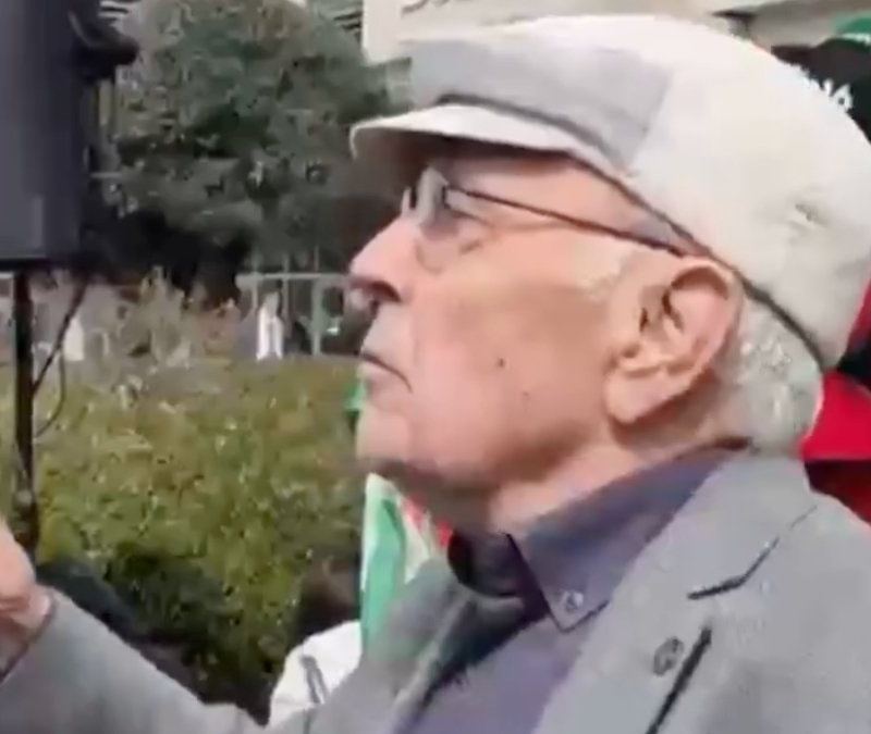 Bursa'da Mustafa Bozbey'e destek vermeye geldi: Peçeye sardı