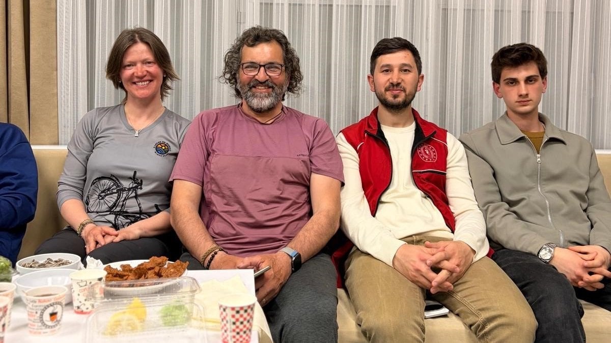 İspanyol çift, bisikletle dünya turunda: Sivas’ta sıra gecesi deneyimi