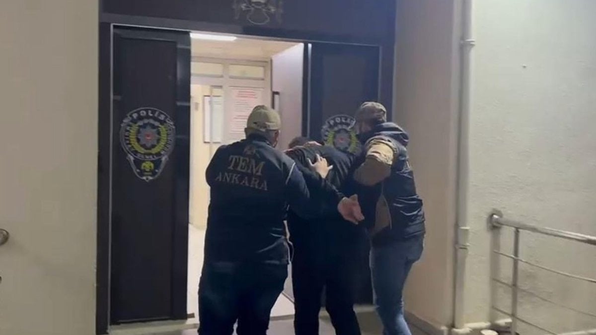 Sarı kategoride aranan darbeci binbaşı Ankara'da yakalandı