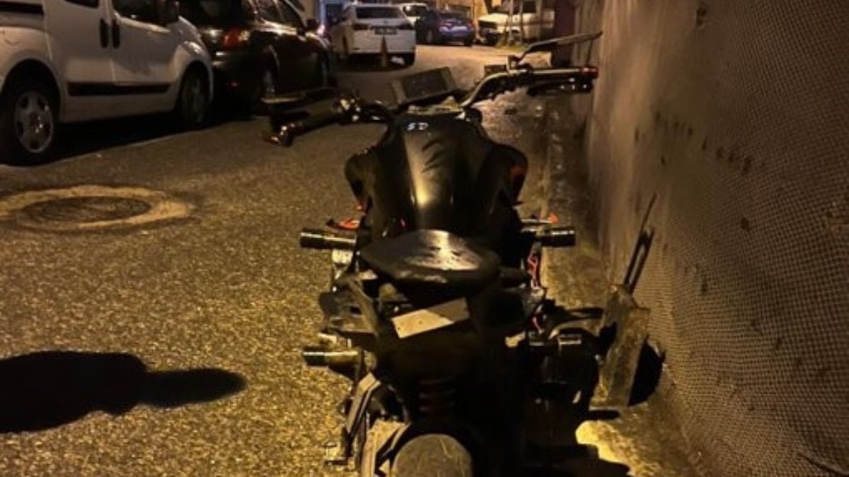 İstanbul'da abartı egzozlu motorcuya 454 bin lira para cezası uygulandı
