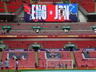 Japon taraftarlar, dünyaya örnek olmayı sürdürüyor