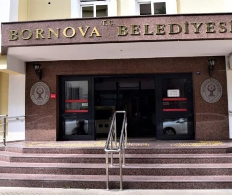 Özkan Yalım sevgilisini işe aldırdı: Bornova Belediyesi'ne soruşturma