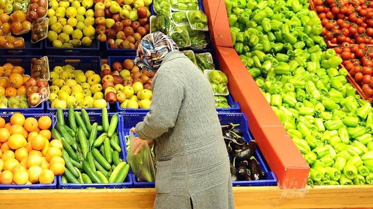 Market raflarında martta 41 ürünün 33’ünün fiyatı yükseldi
