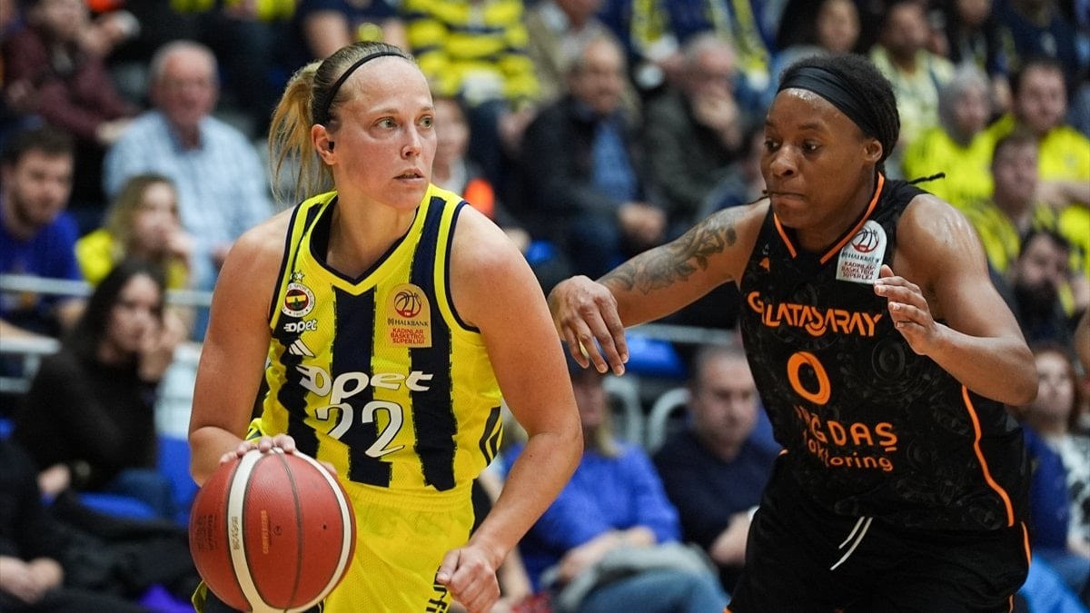 Fenerbahçe, pota derbisinde Galatasaray'ı yendi