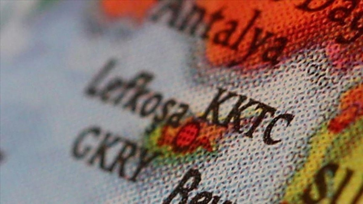 KKTC'de Rum tarafından sivillere taş ve patlayıcı madde atıldı