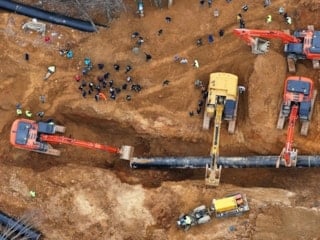 Düzce'de göçükte mahsur kalan işçilerden biri can verdi