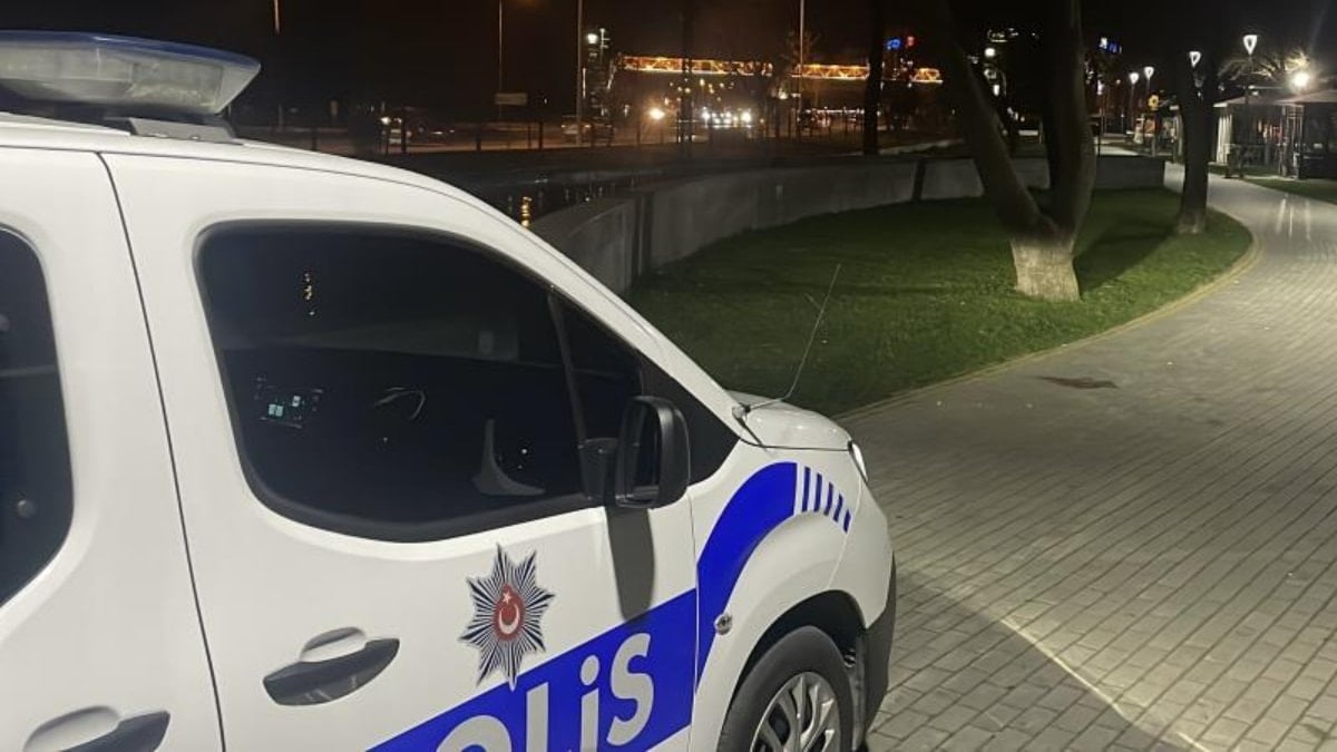 Konya'da parkta bıçaklı kavga: 3 yaralı