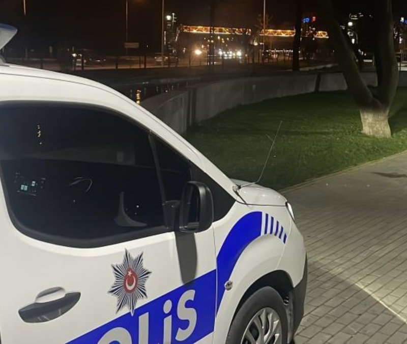 Konya'da parkta bıçaklı kavga: 3 yaralı