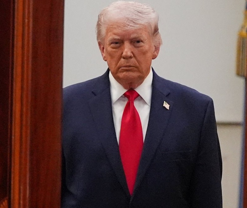 ABD Başkanı Trump: İran'a çok sert darbeler indireceğiz