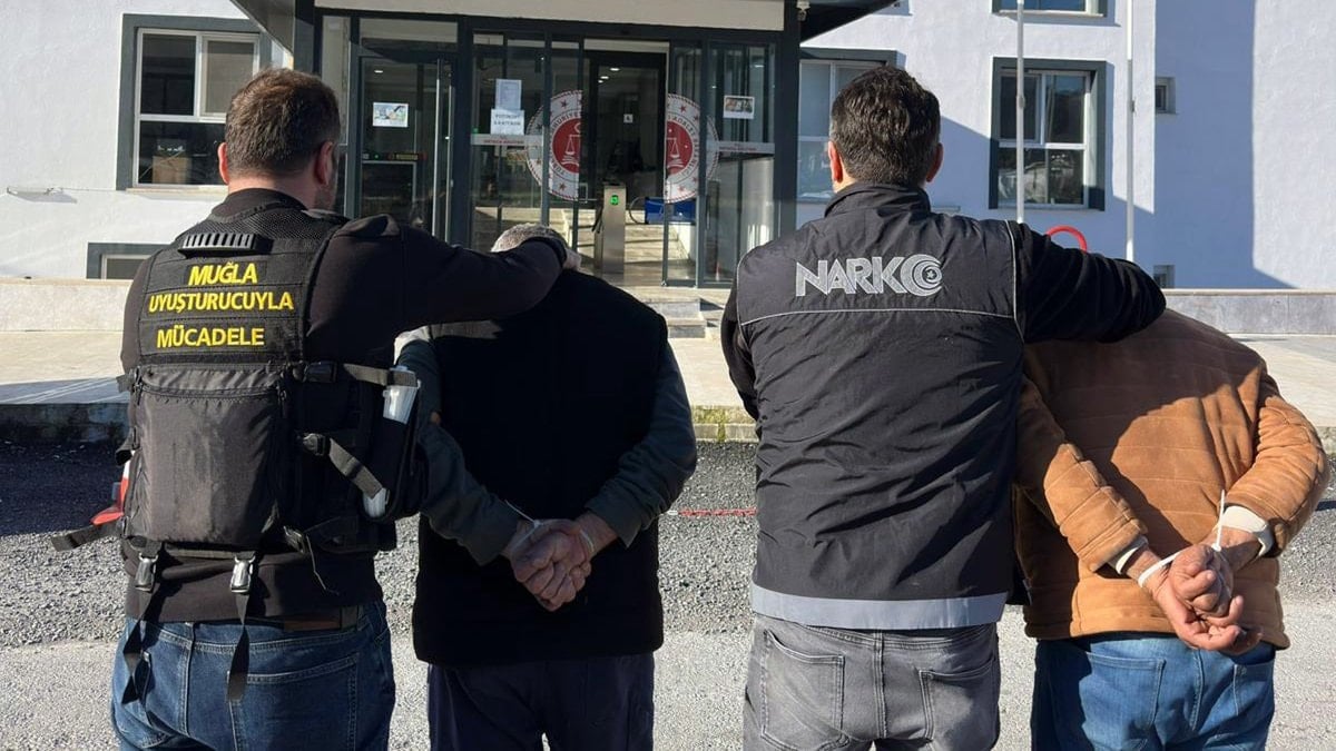 Muğla'da şehirlerarası otobüs terminalinde uyuşturucu operasyonu