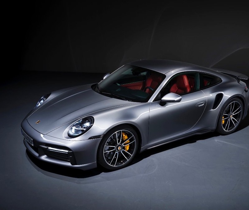 Porsche, elektrikli araç hedeflerinden vazgeçti