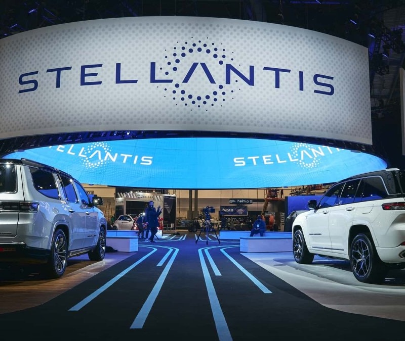 Stellantis, yangın riski nedeniyle 700 bin aracı geri çağırıyor