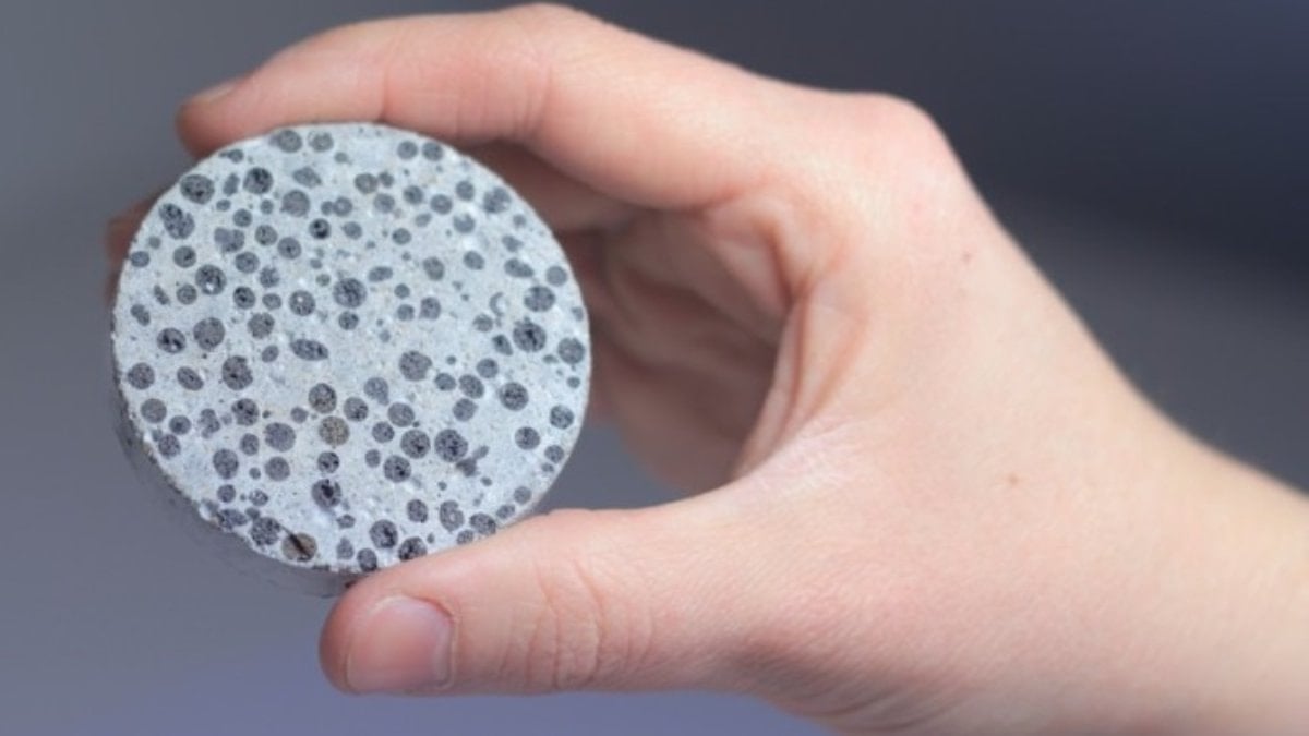 Bilim insanları kendi kendini onaran akıllı beton üretti