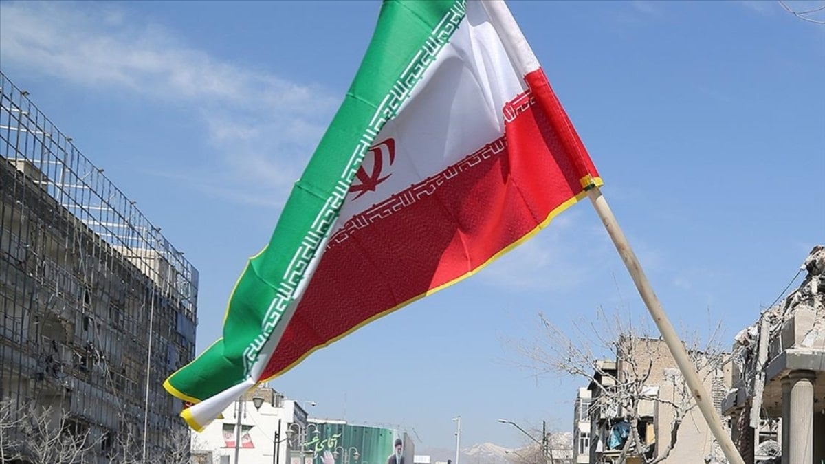 İran, "daha geniş ve yıkıcı" misillemelerine devam edeceğini açıkladı