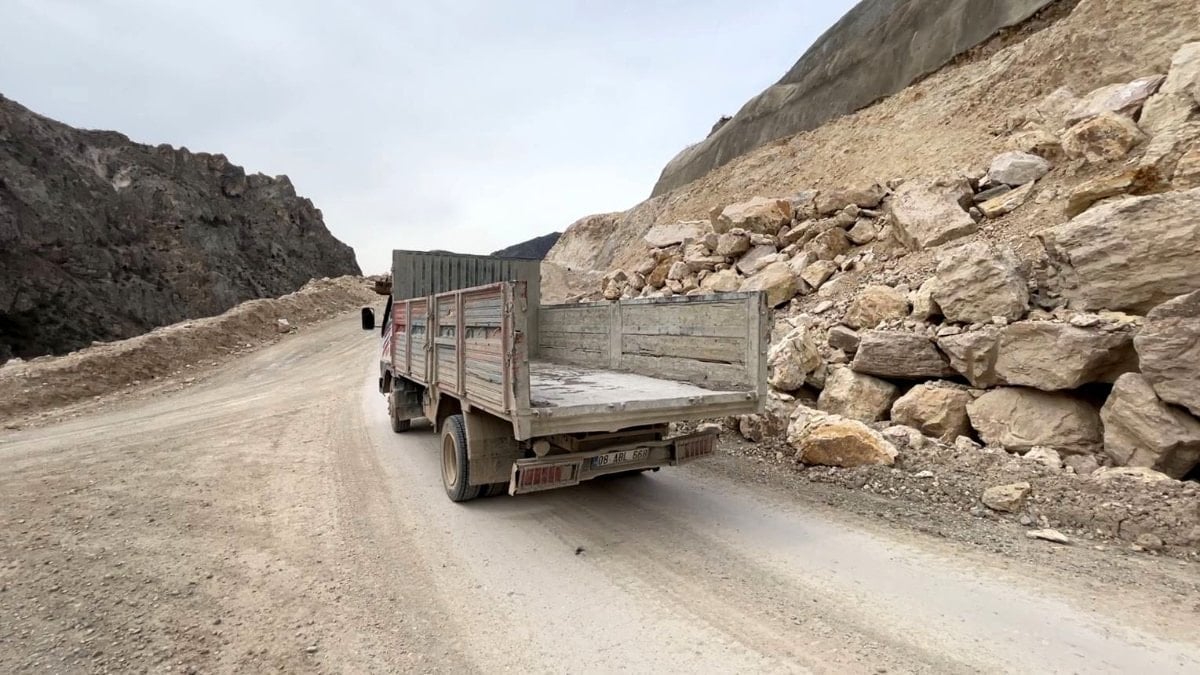 Artvin’in virajları usta sürücüleri sınarken: Burada direksiyon cesaret ister