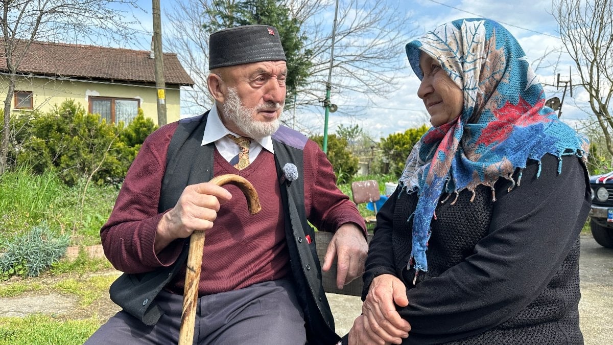Düzceli Adem Dede'den eşi için yıllara meydan okuyan aşk gösterisi