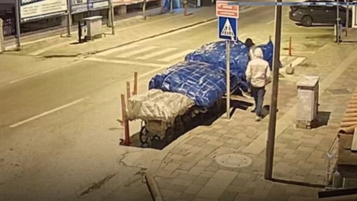 Afyonkarahisar'da seyyar tezgâhdan 100 bin liralık vurgun