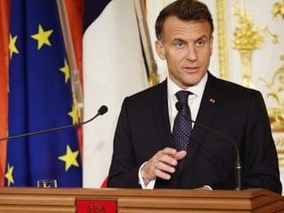 Macron: Hürmüz'e askeri müdahale gerçekçi değil