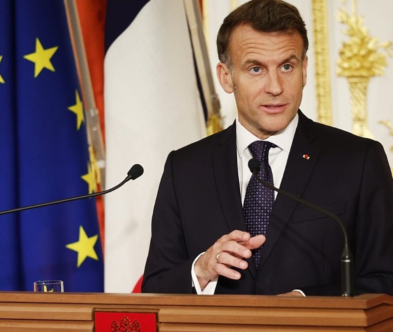 Macron: Hürmüz'e askeri müdahale gerçekçi değil