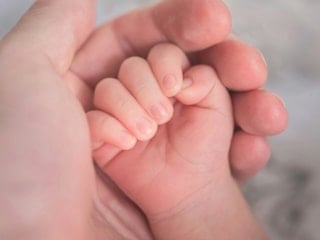 Sosyal medya ve doğum iznini de içeren kanun teklifi komisyonda