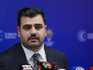 Eyyüp Kadir İnan'dan Özgür Özel'e: Pavyonlar kralının yakın arkadaşı