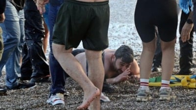 Antalya'da açığa sürüklenen gençlerden biri can verdi