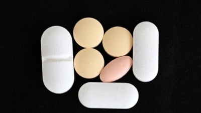 ABD'den bazı ilaçlara yüzde 100 gümrük vergisi