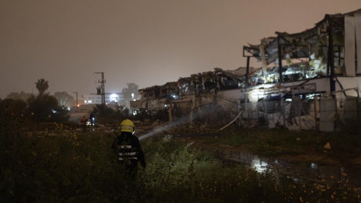 İran, İsrail'in savunma sanayii için kritik öneme sahip olan tesisini vurdu