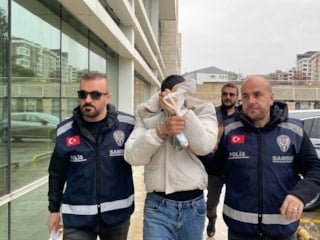 Samsun'da cinsel saldırı şüphelisini yüzündeki dövmeler ele verdi