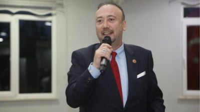 Uşak Belediyesi'nde çalışanların Özkan Yalım'ın pavyonundaki görevleri