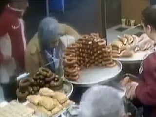 Adana'da pastanede yanına yaklaştığı kadının telefonunu çaldı: Dayanamadım