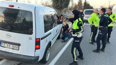 Kütahya'da çarptıktan sonra yaralının başından ayrılmadı