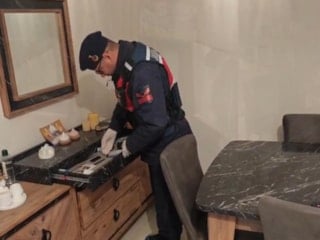 Tunceli'de kendilerini polis ve savcı olarak tanıtıp 2 milyonluk vurgun yaptılar