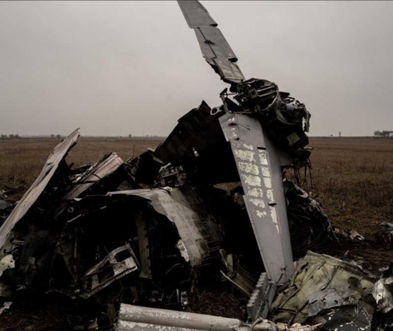 Kırım’da Su-30 savaş uçağı düştü