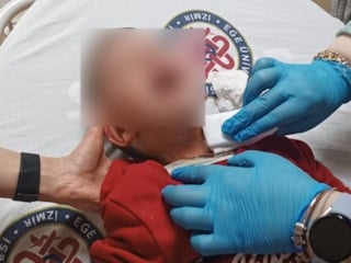 İzmir’de parkta dehşet: 2 yaşındaki çocuğu boğazından bıçakladı