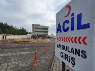 Diyarbakır'da kayanın altında can verdi