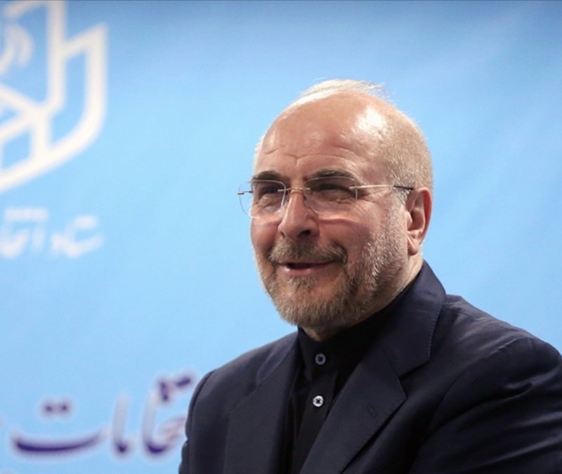 İran Meclis Başkanı Kalibaf, İran'da düşen jetteki iki pilotunu arayan ABD'yi ti'ye aldı