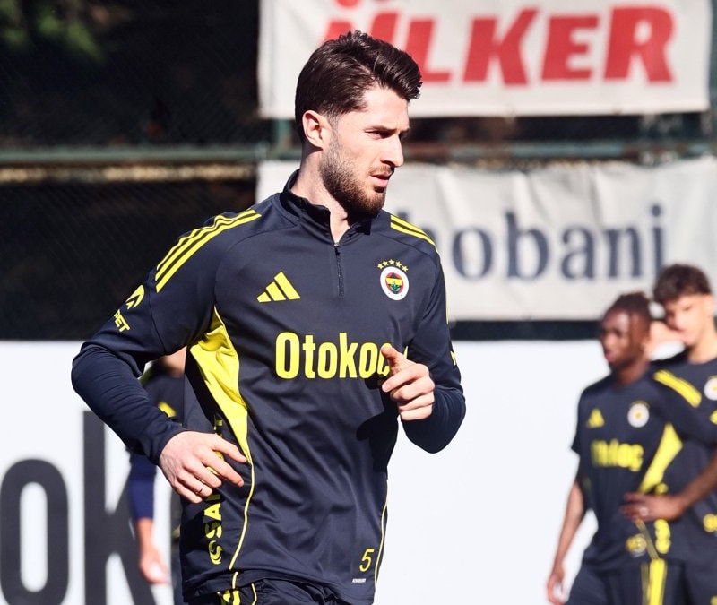 Fenerbahçe'de Beşiktaş mesaisi sürüyor