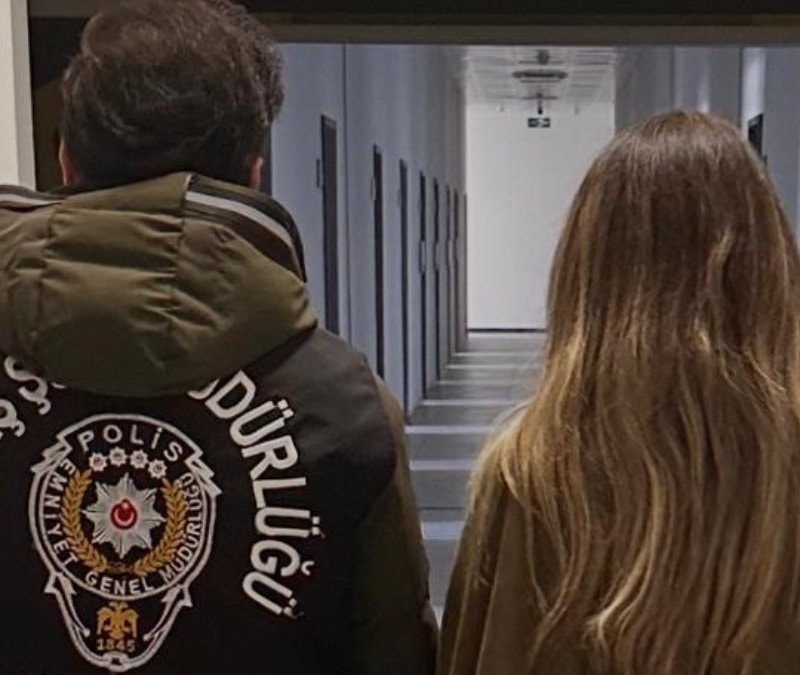 Kocaeli'de başkasına ait kartlarla 35 kez alışveriş yapan kişi yakalandı