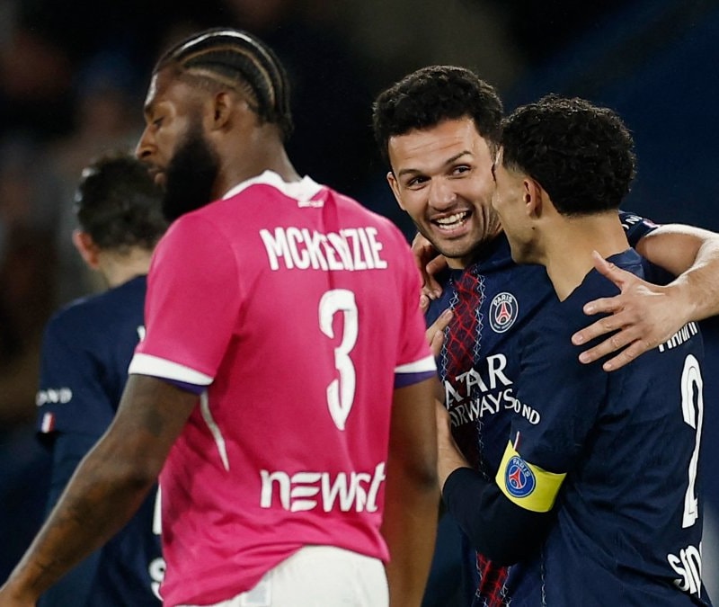 Toulouse'u deviren Paris St Germain liderliğini korudu