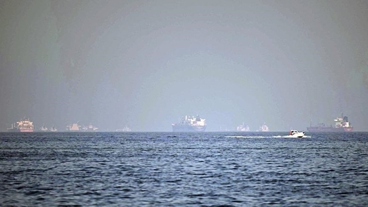 İsrail’e gizli sevkiyat: Yunanistan için ‘gölge filo’ suçlaması