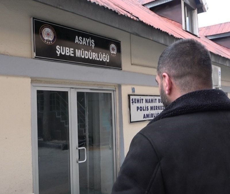 Tunceli'de 'sazan sarmalı' dolandırıcılığı: Polis sıkı takip ile 895 bin TL'yi kurtardı