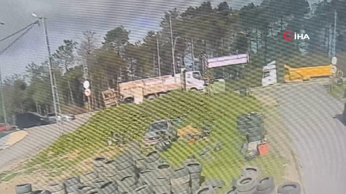 İstanbul'da hafriyat kamyonunun çarptığı kadın hayatını kaybetti