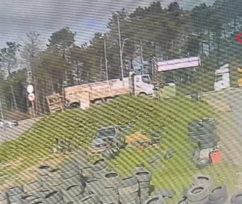 İstanbul'da hafriyat kamyonunun çarptığı kadın hayatını kaybetti